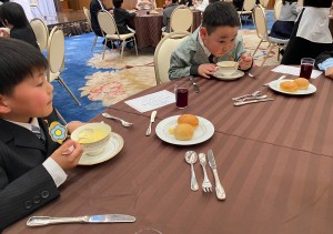 お食事会がありました（５歳児さくら組）