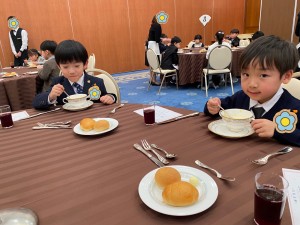 お食事会がありました（５歳児さくら組）