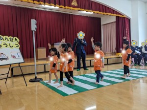 春の交通安全教室がありました（４歳児れんげ組、５歳児さくら組）