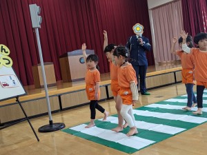 春の交通安全教室がありました（４歳児れんげ組、５歳児さくら組）