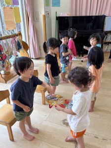 ６月のお誕生会がありました（３歳・４歳・５歳）