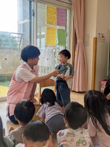 ９月のお誕生会がありました（３、４、５歳児）
