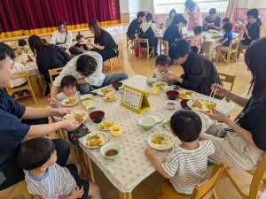 ９月のお誕生会がありました（０．１．２歳児）