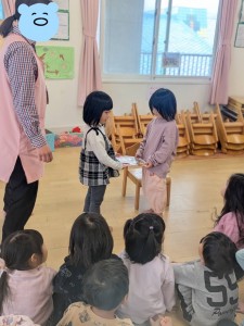 １２月のお誕生会がありました（３・４・５歳児）