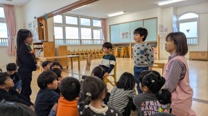 １２月のお誕生会がありました（３・４・５歳児）