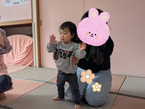 １２月のお誕生会がありました（０・１・２・歳児）