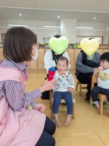 誕生会がありました（０・１・２歳児）