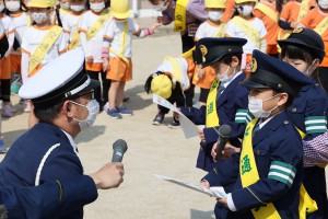 春の交通安全指導がありました