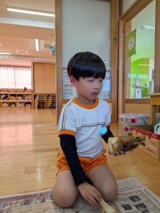 たけのこの皮むきをしました♪（５歳児さくらぐみ）