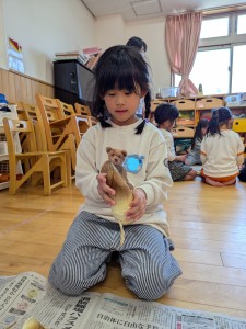 たけのこの皮むきをしました♪（５歳児さくらぐみ）