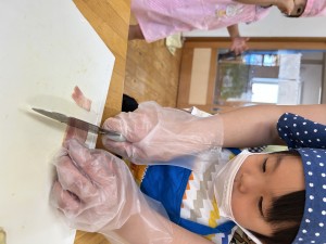 クッキングをしました🥄（３歳児💛すみれぐみ）