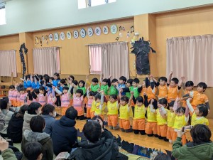 みんなきらきら発表会がありました♪（３歳児すみれぐみ）